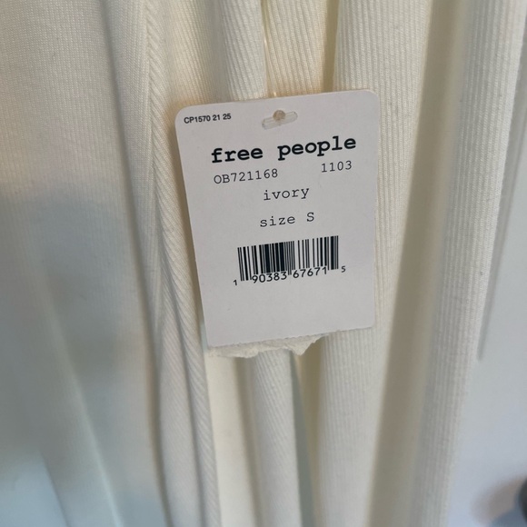Free People •Women’s Small• January Basic T-Shirt Ivory• NWT - Picture 6 of 6